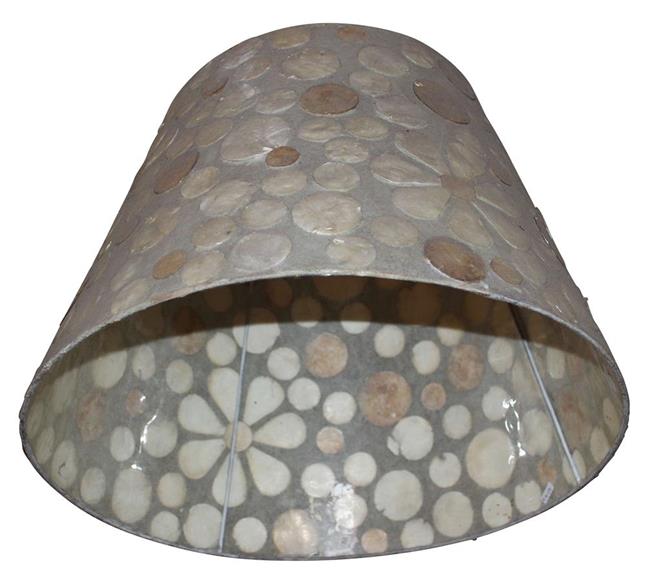 Lampadario etnico in madreperla disegno fiori